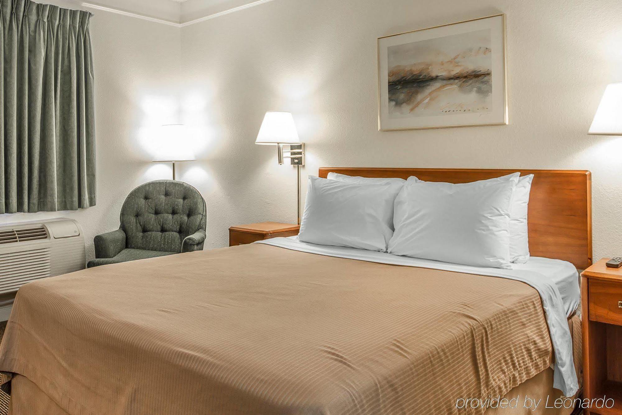 Quality Inn Stockton Bagian luar foto